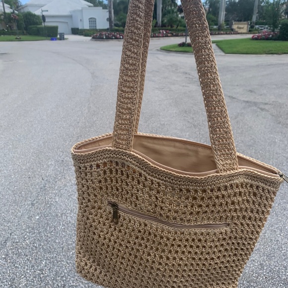 Amazon.com: The Sak Casual Classics Tote : Clothing, Shoes  The Sak Crochet Handbag in Excellent Condition